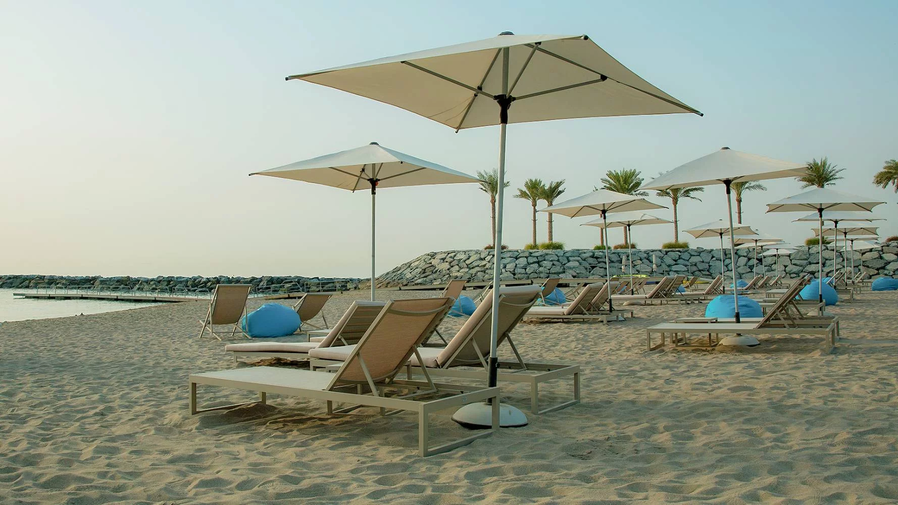 Address beach fujairah отзывы. Address Beach Resort Fujairah 5. Presa di Finica 5 Турция Кемер. Address Beach Resort Fujairah 5 Фуджейра. Citymax Hotel Sharjah 3 Шарджа.