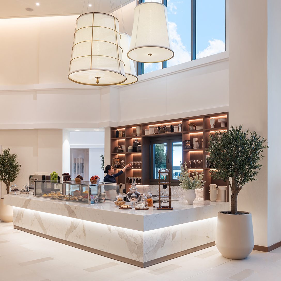 LobbyLounge_1088x1088PX